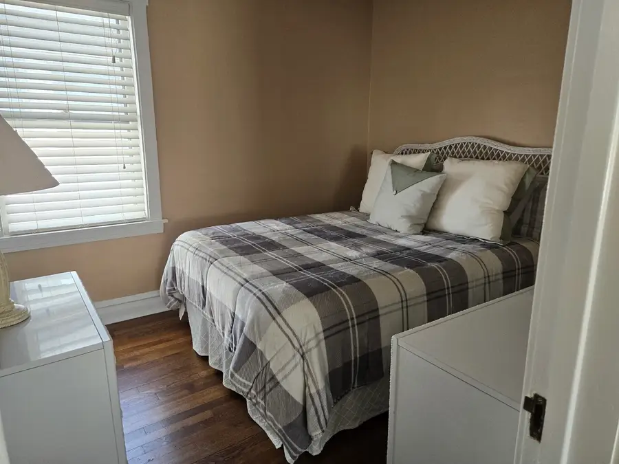 1157 S Ridgeland Avenue, Oak Park, IL 60304 - #3