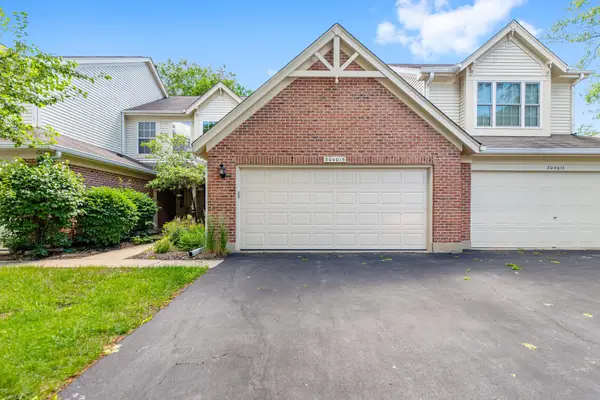 30W015 Spruce Court, Warrenville, IL 60555