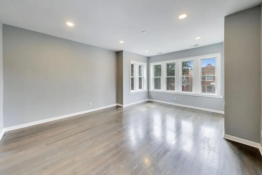 1051 N Massasoit Avenue, Chicago, IL 60651 - #3