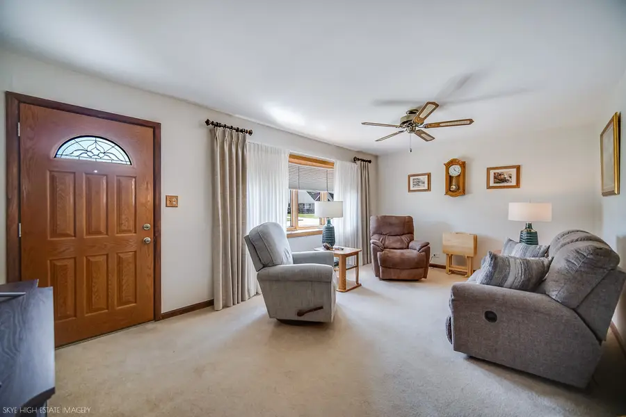 8724 Cranbrook Lane, Bridgeview, IL 60455 - #2