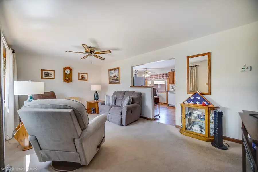 8724 Cranbrook Lane, Bridgeview, IL 60455 - #3