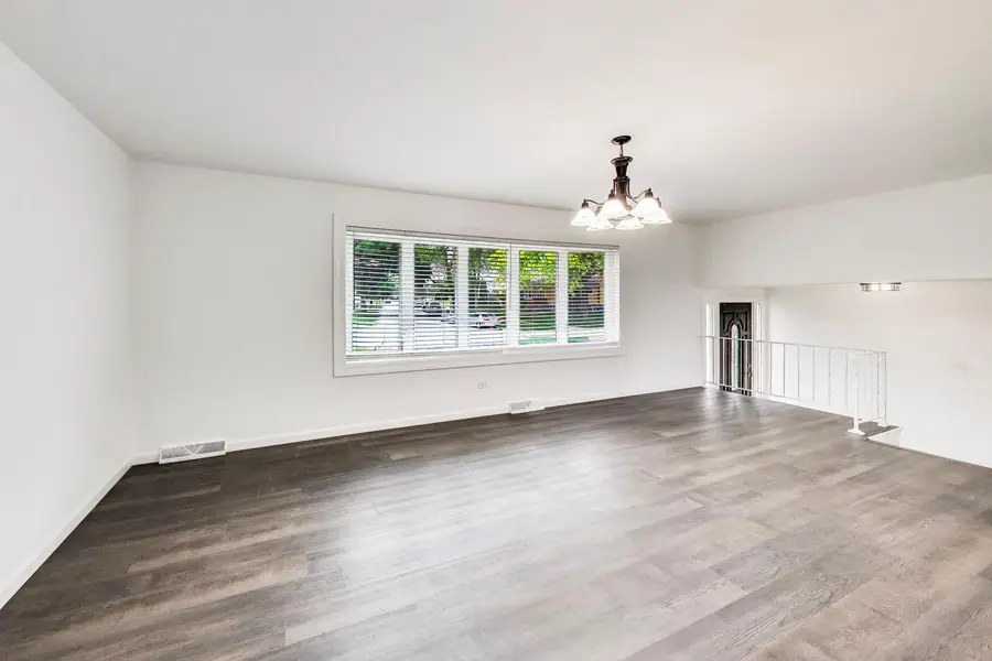 10128 Parke Avenue, Oak Lawn, IL 60453 - #3