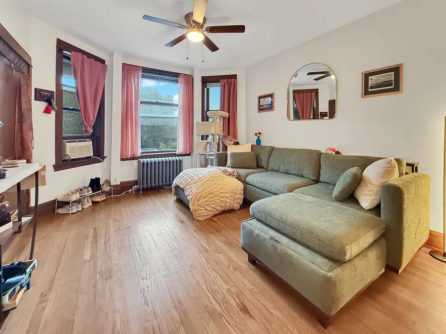 5051 W Berenice Avenue, Chicago, IL 60641 - #3