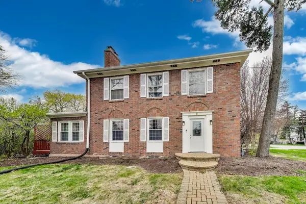 3 S Calumet Avenue, Aurora, IL 60506
