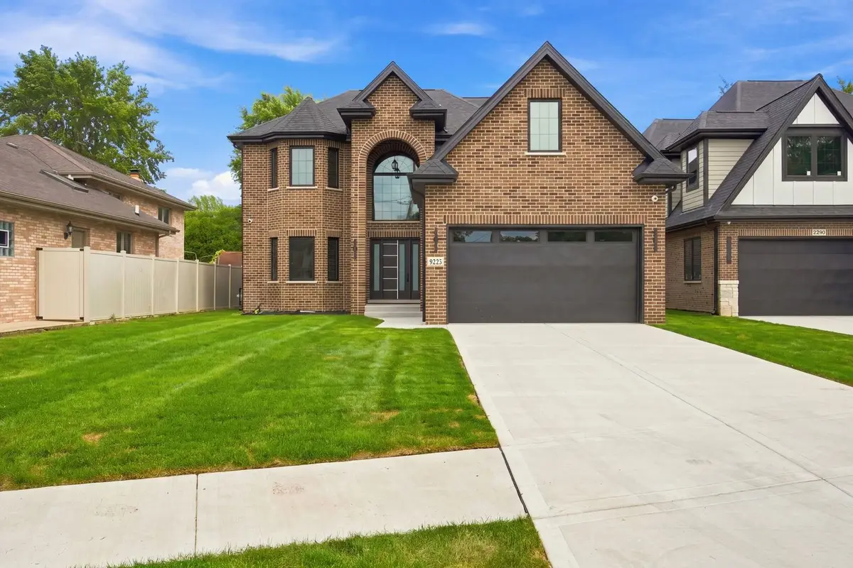 9235 Crescent Court, Oak Lawn, IL 60453 - #1