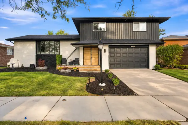 313 S Blackstone Avenue, Glenwood, IL 60425