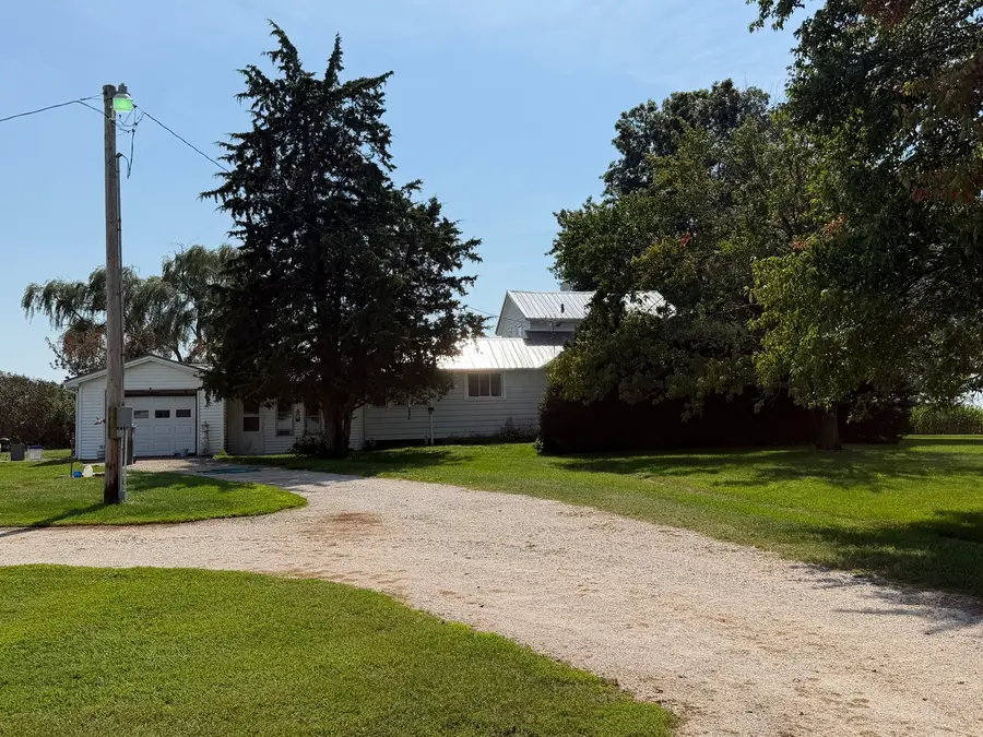 3620 S Kinsman Road, Kinsman, IL 60437 - #2