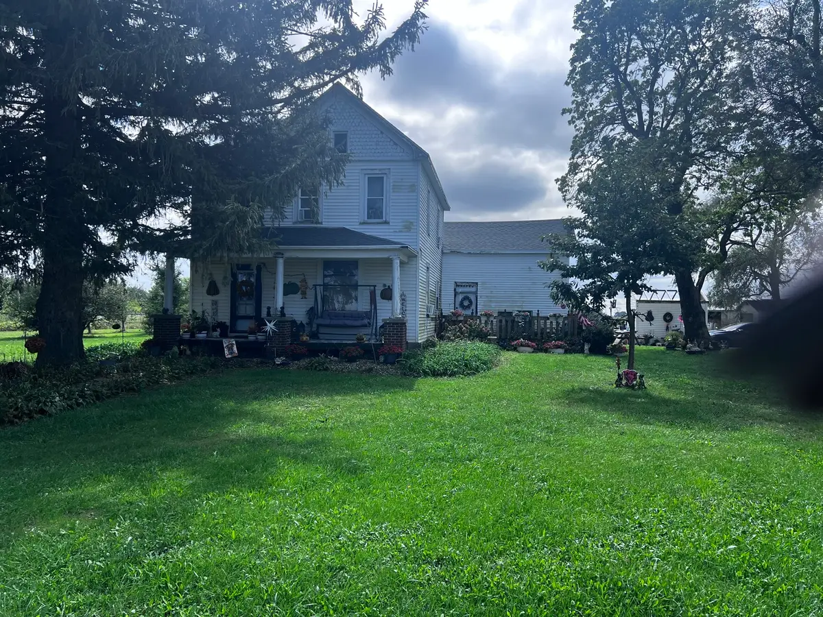 513 E 1100 North Road, Buckley, IL 60918 - #1