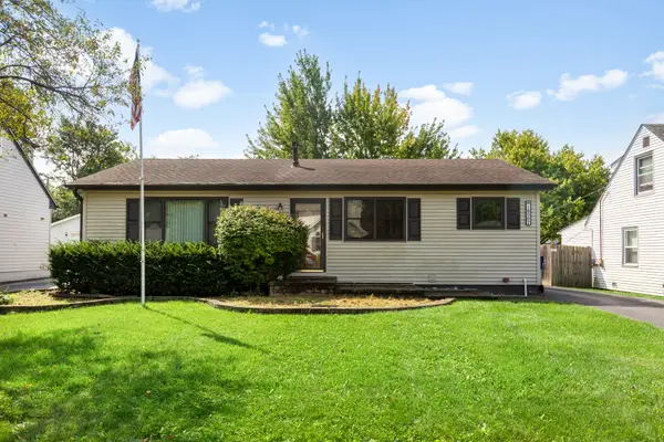 18207 W Big Oaks Road, Grayslake, IL 60030
