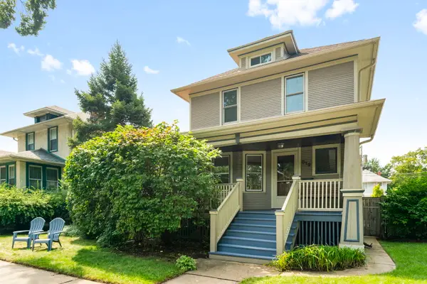 819 Wenonah Avenue, Oak Park, IL 60304