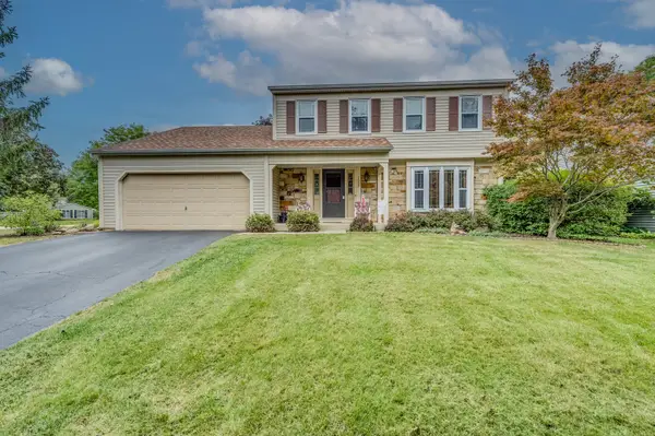 1602 Larson Avenue, St. Charles, IL 60174