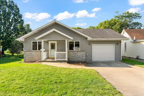 915 E Grant Street, Monticello, IL 61856