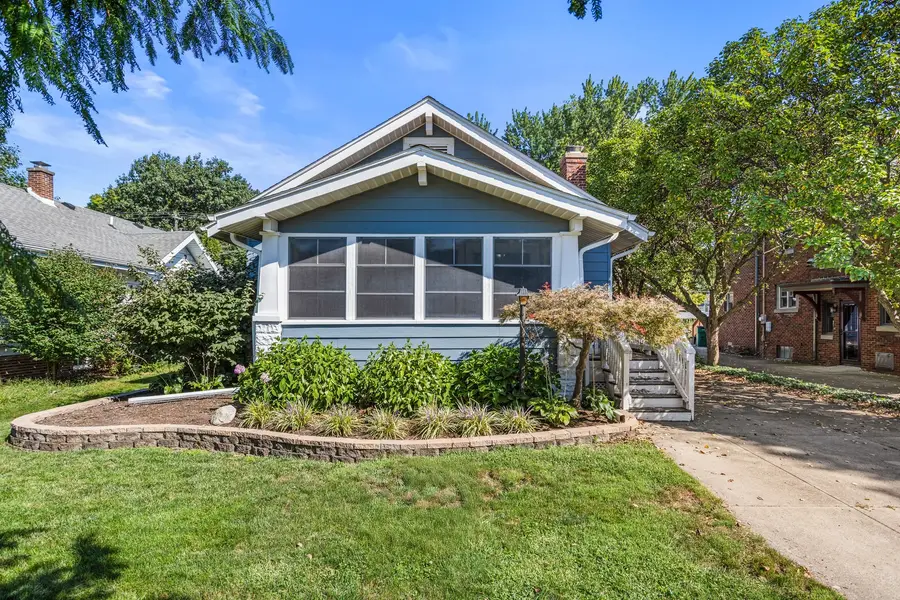 922 W Daniel Street, Champaign, IL 61821 - #2