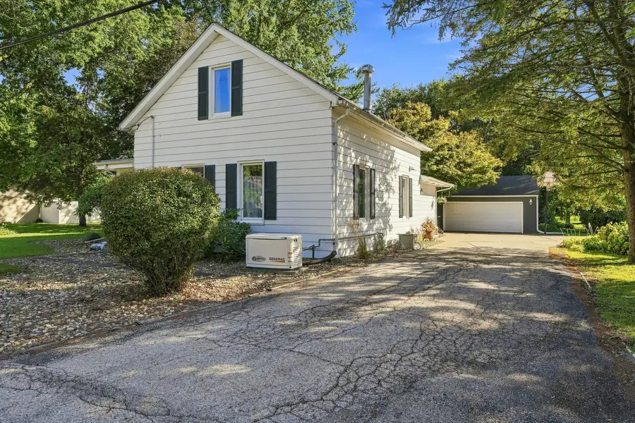 201 W 19th Avenue, Coal Valley, IL 61240 - #3