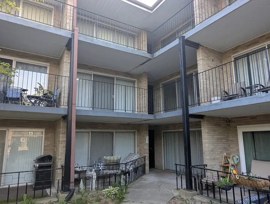 3177 W 115th Street #2W, Merrionette Park, IL 60803 - #2