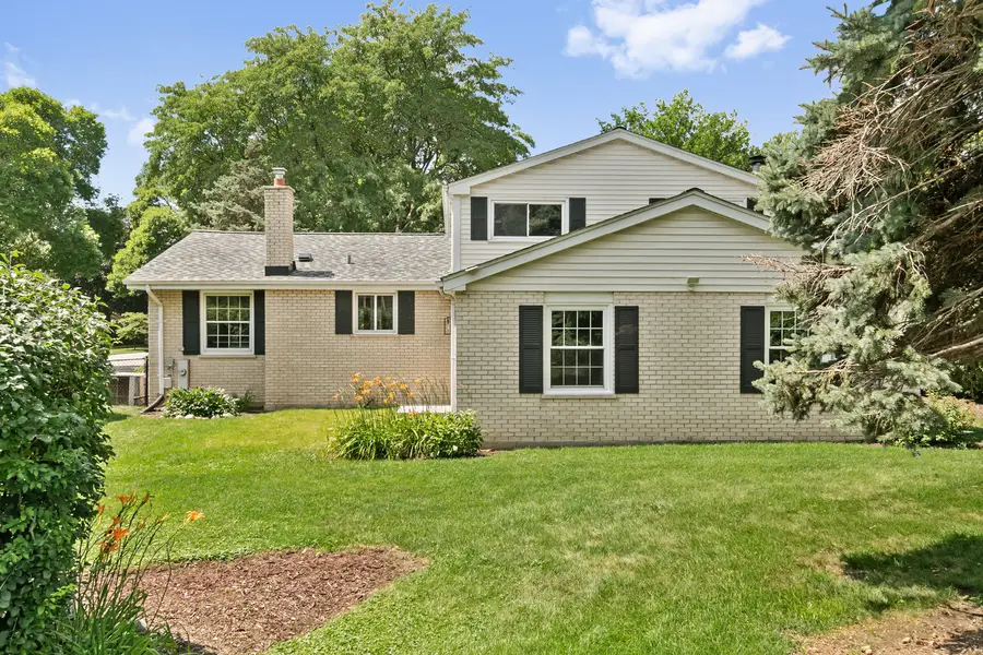 1554 Chickasaw Drive, Naperville, IL 60563 - #3