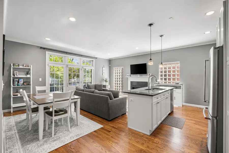 1123 W Grace Street #1E, Chicago, IL 60613 - #2