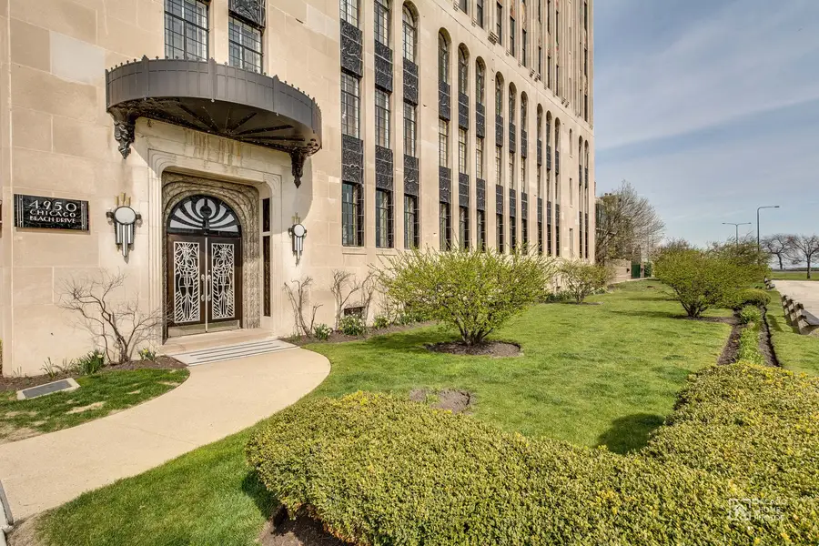 4950 S Chicago Beach Drive #4A, Chicago, IL 60615 - #2
