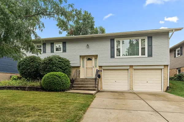 6141 Rob Roy Drive, Oak Forest, IL 60452