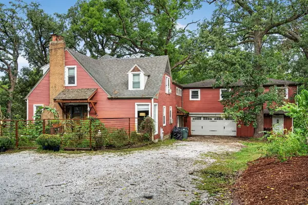 8060 W Woodvale Road, Frankfort, IL 60423