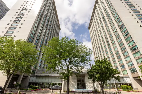 3600 N Lake Shore Drive #308, Chicago, IL 60613