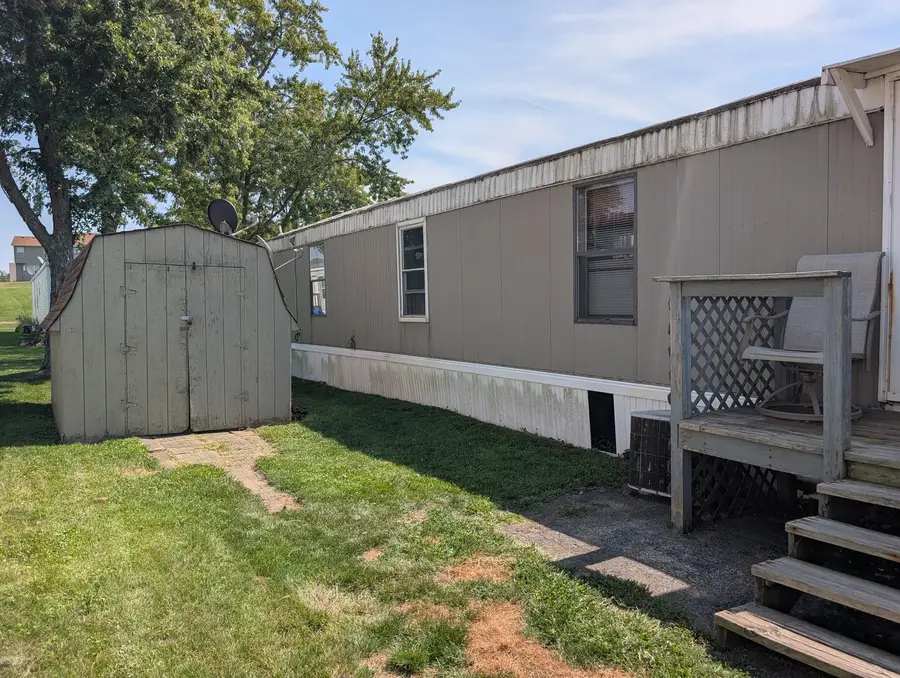 901 Bell Aire Street #38, Marseilles, IL 61341 - #3
