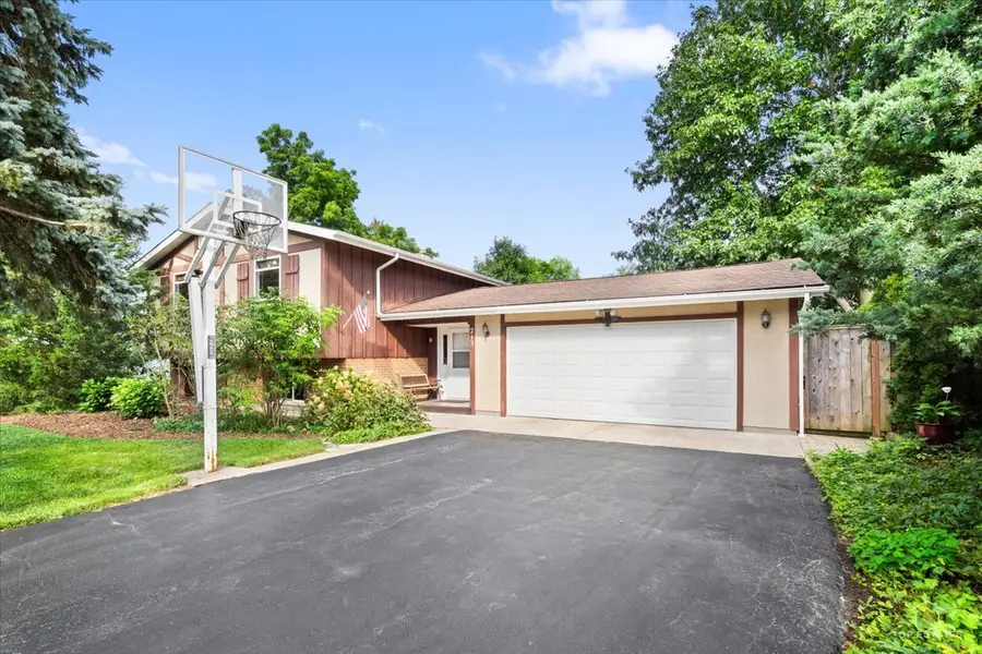 213 Liberty Avenue, Fox River Grove, IL 60021 - #2