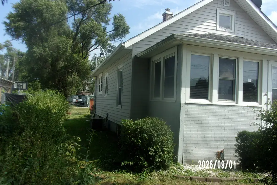 816 S Fifth Street S, Hoopeston, IL 60942 - #2