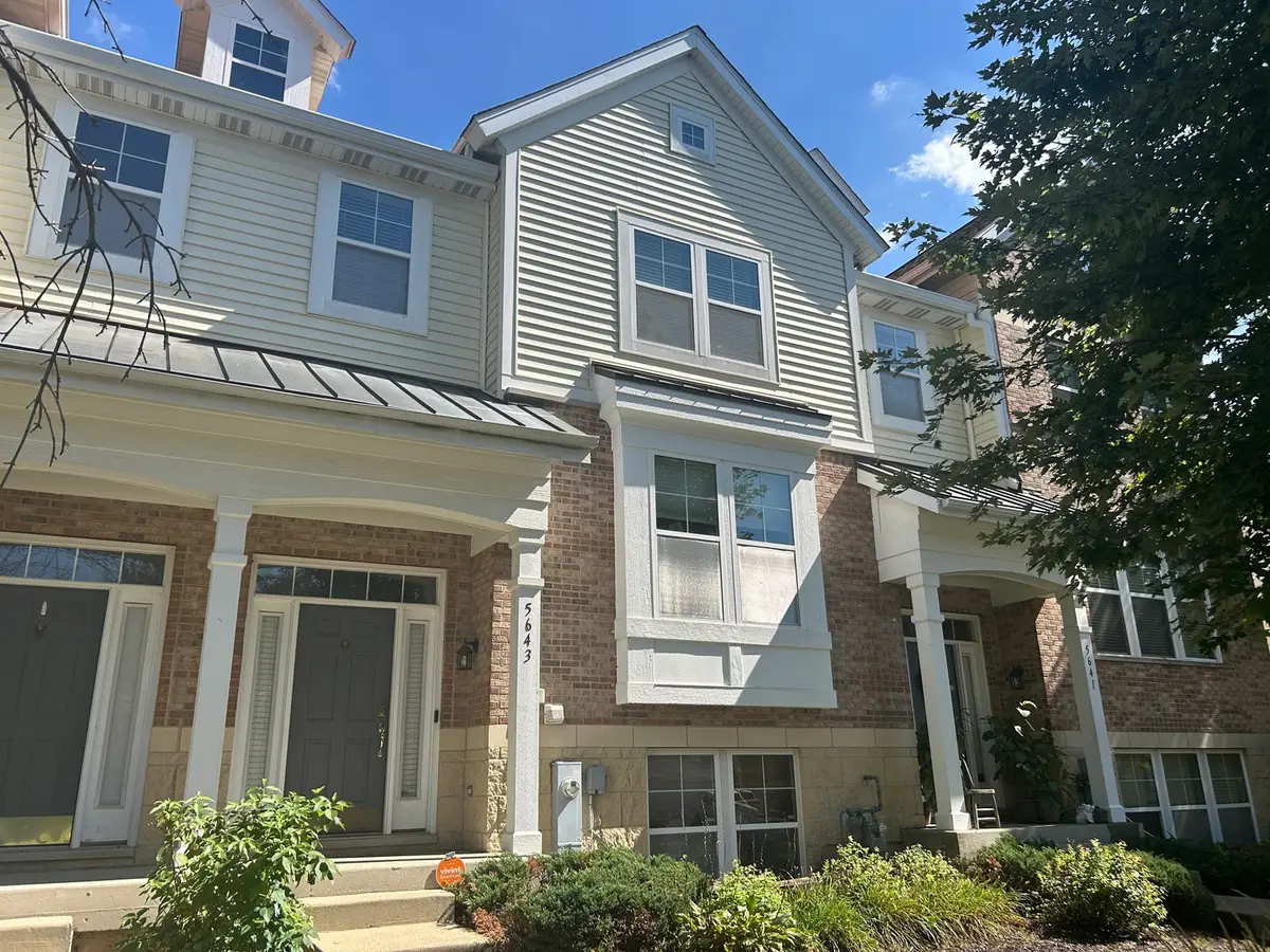 5643 Cambridge Way, Hanover Park, IL 60133 - #1