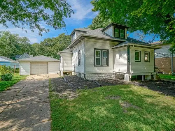 606 S 2nd Street, Oregon, IL 61061