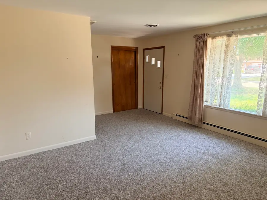 1113 Lincoln Avenue, Ottawa, IL 61350 - #2