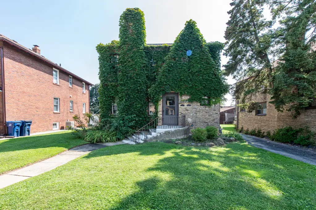 1033 W Atlantic Avenue, Waukegan, IL 60085 - #1