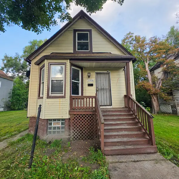 11936 S Prairie Avenue, Chicago, IL 60628
