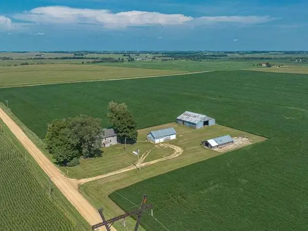 927 N Valentine Road, Polo, IL 61064