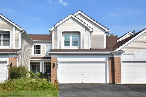 32103 Millard Circle, Warrenville, IL 60555