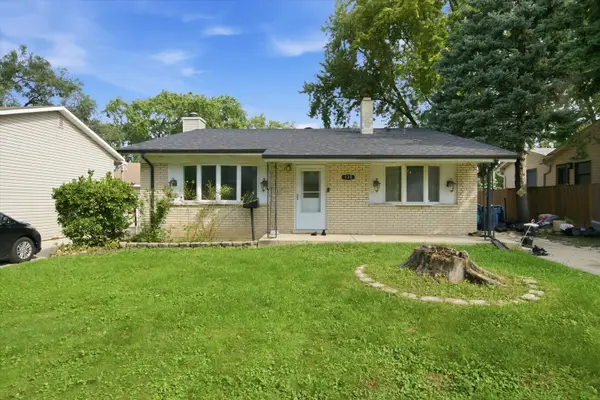 132 E Montana Avenue, Glendale Heights, IL 60139