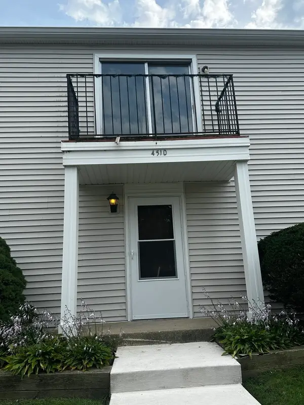 451 James Court #D, Glendale Heights, IL 60139