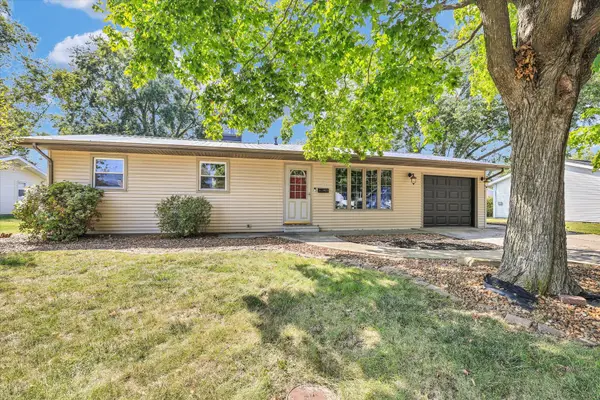 525 Orchard Lane, Arthur, IL 61911