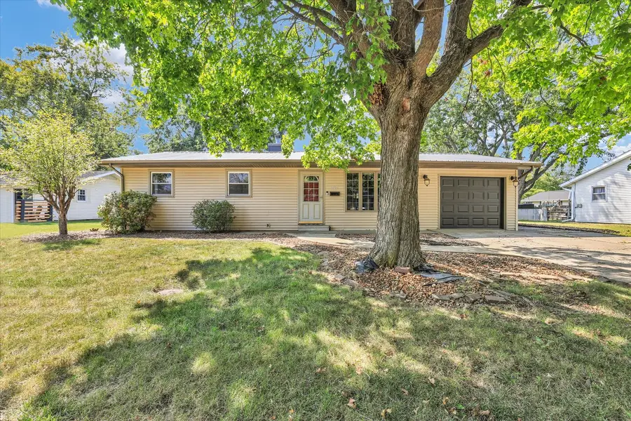 525 Orchard Lane, Arthur, IL 61911 - #2
