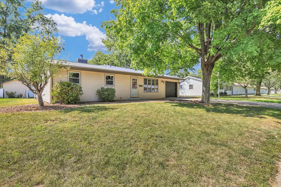 525 Orchard Lane, Arthur, IL 61911 - #3
