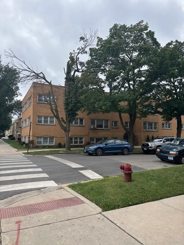 5601 W Byron Street #A, Chicago, IL 60634