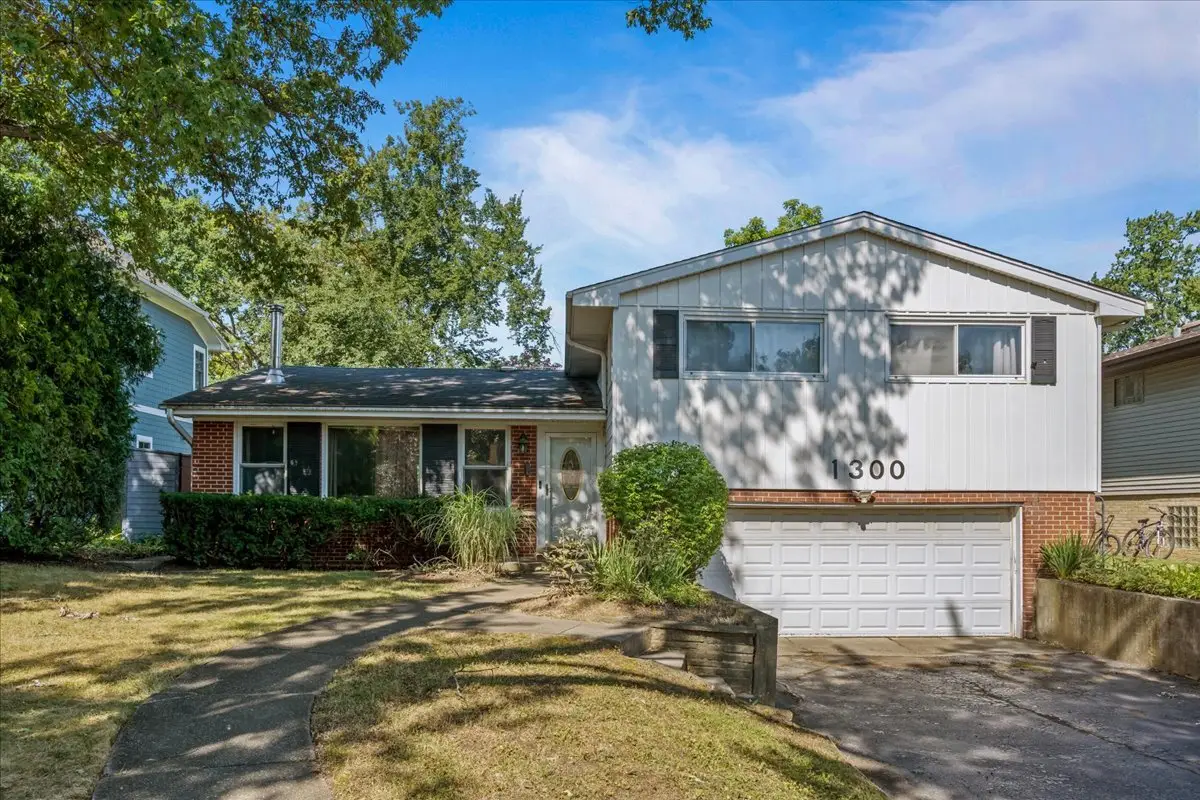 1300 Knollwood Road, Deerfield, IL 60015 - #1