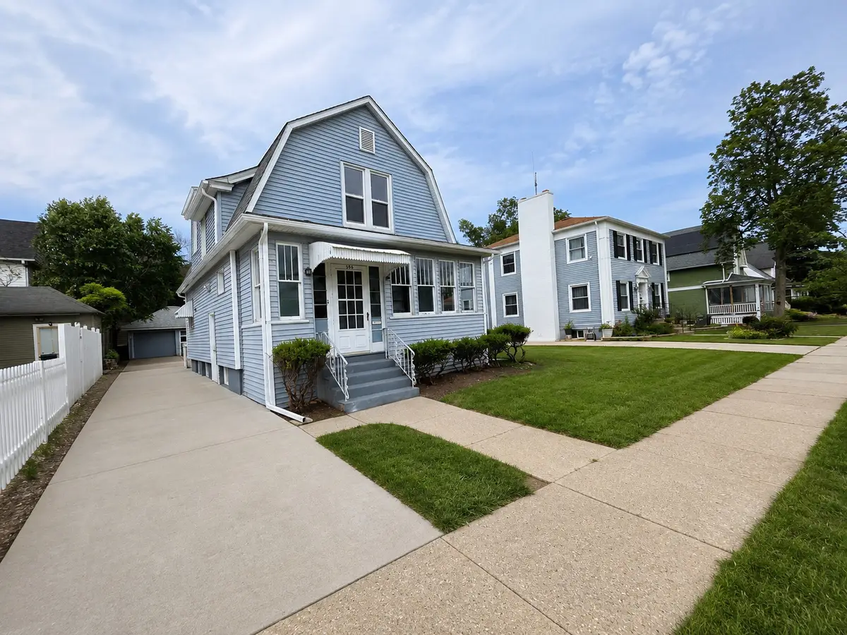 506 Barrett Street, Elgin, IL 60120 - #1
