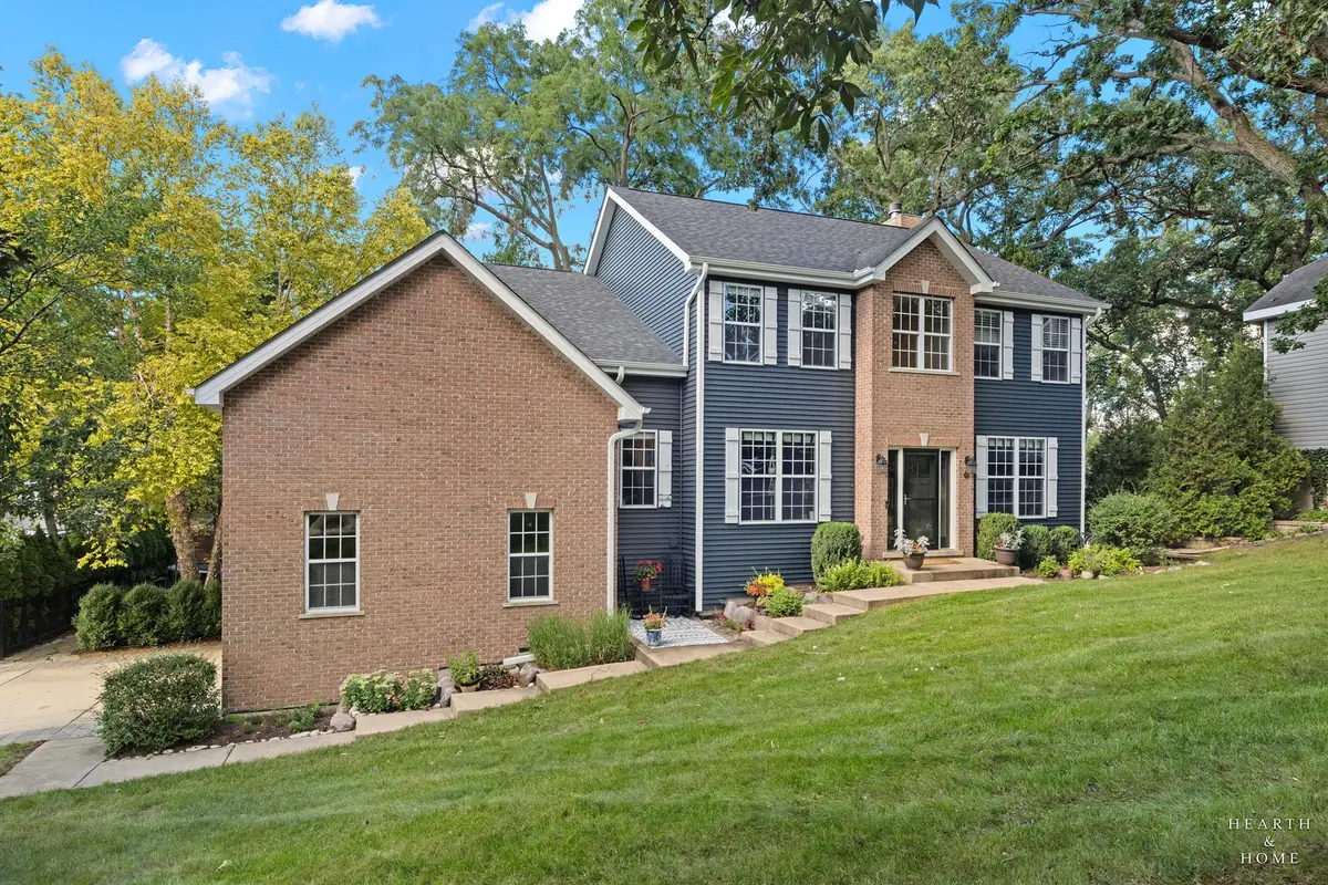 399 Asbury Avenue, Fox River Grove, IL 60021 - #1