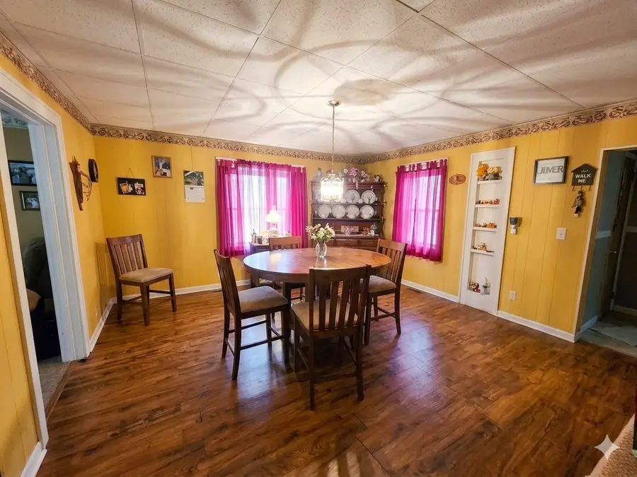 216 E Franklin Street, Olney, IL 62450 - #3