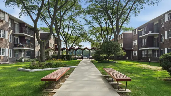 8720 Skokie Boulevard #1G, Skokie, IL 60077