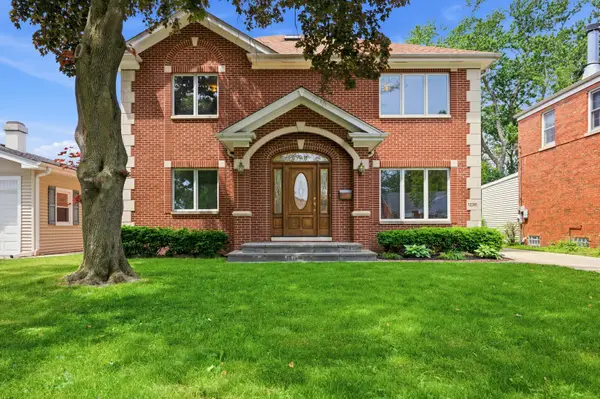1236 S Brophy Avenue, Park Ridge, IL 60068