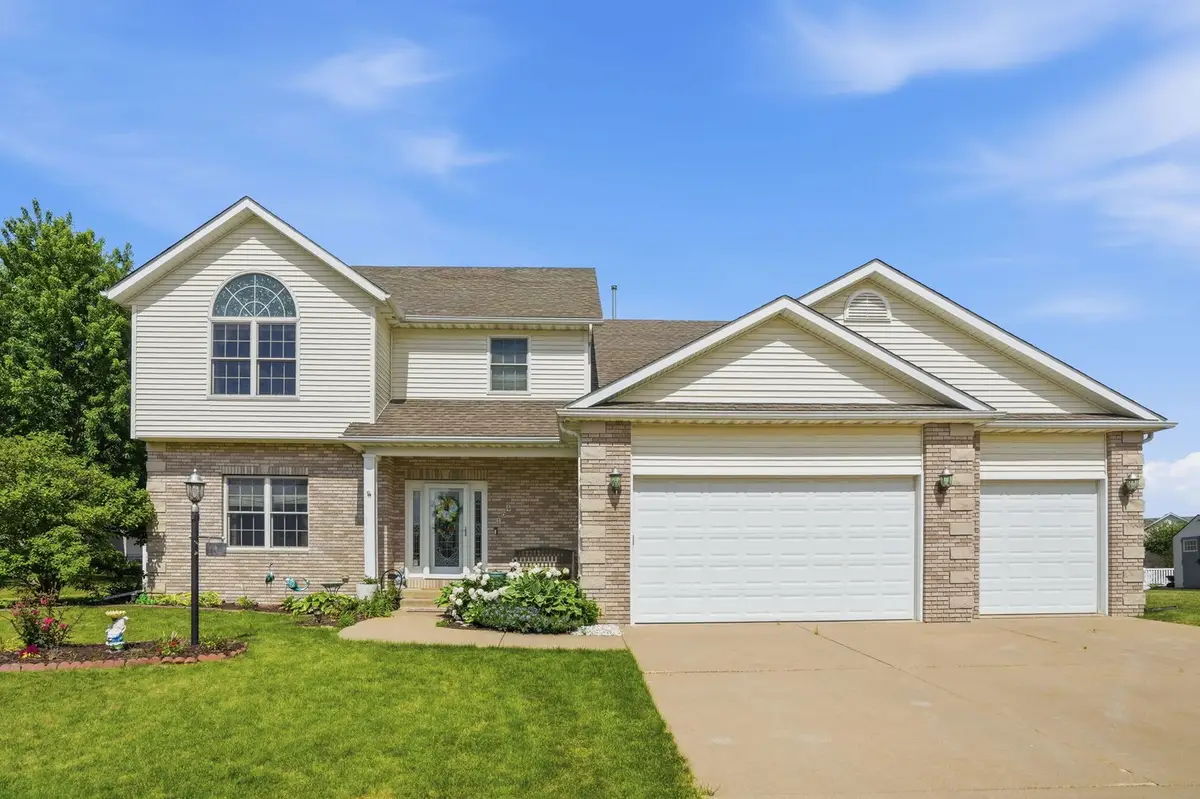 104 Park View Drive, Eldridge, IA 52748 - #1