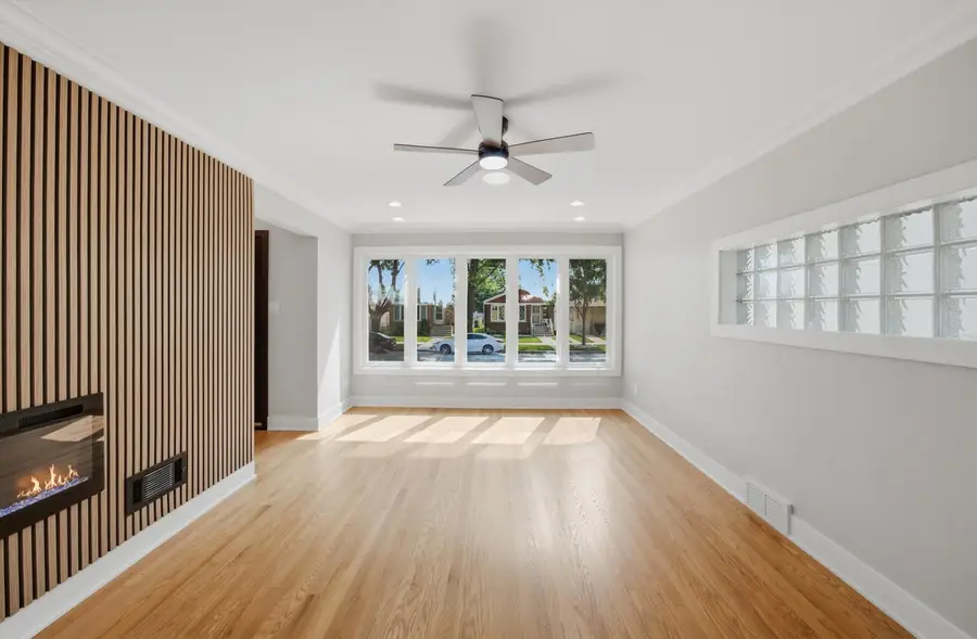 5750 S Oak Park Avenue, Chicago, IL 60638 - #3