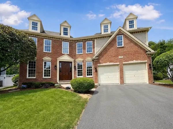 376 Amy Court, Glen Ellyn, IL 60137